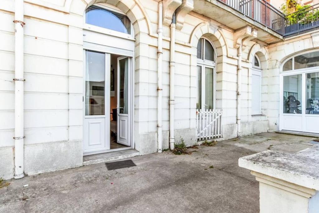 Juste La Plage - Studio Classe 3 Etoiles - Face A La Mer Houlgate Exterior photo